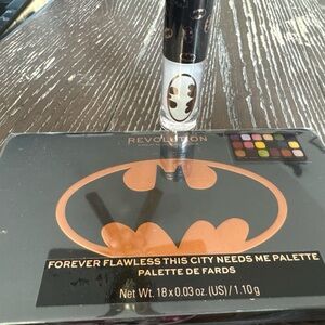 Makeup Revolution This City Needs Me Eyeshadow Palette and lipgloss lot